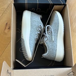 Allbirds Women’s Wool Runners Gray and Cream Size 8 New with Box